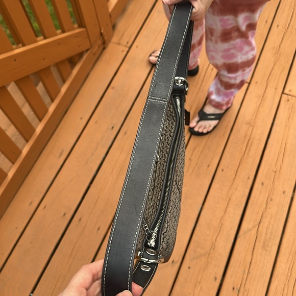 Coach F10945 Soho Hamptons Signature Mini Adjustable Shoulder Bag Black - Picture 13 of 16